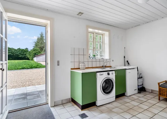 Hébergement de vacances 3 Bedroom Beautiful In *